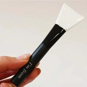 im-from-silicon-mask-brush-pic-5
