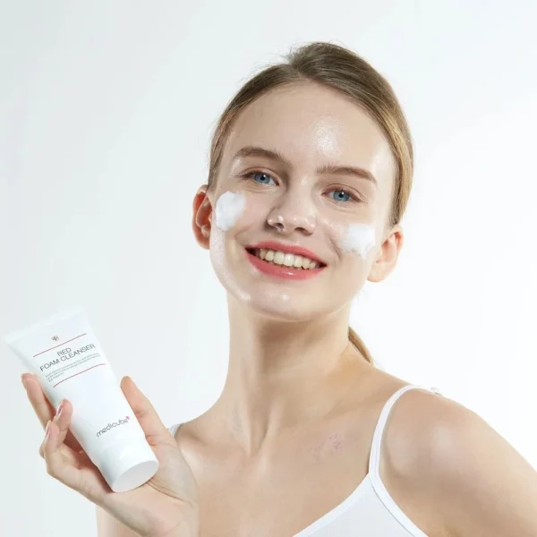 medicube-red-foam-cleanser-120ml-pic-1