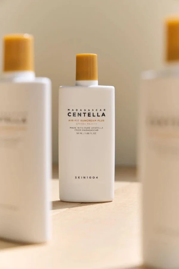 skin1004-madagascar-centella-air-fit-suncream-plus-spf50-pa-50ml-pic-2