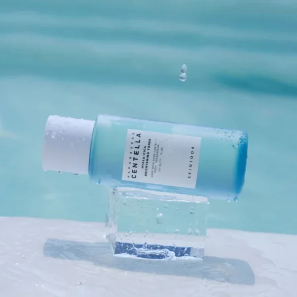 skin1004-madagascar-centella-hyalu-cica-brightening-toner-pic-2